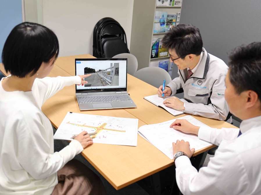 道路班　入社9年目